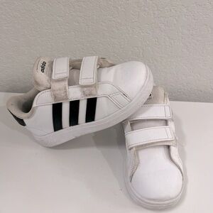 Adidas unisex toddler Grand Court sneakers
